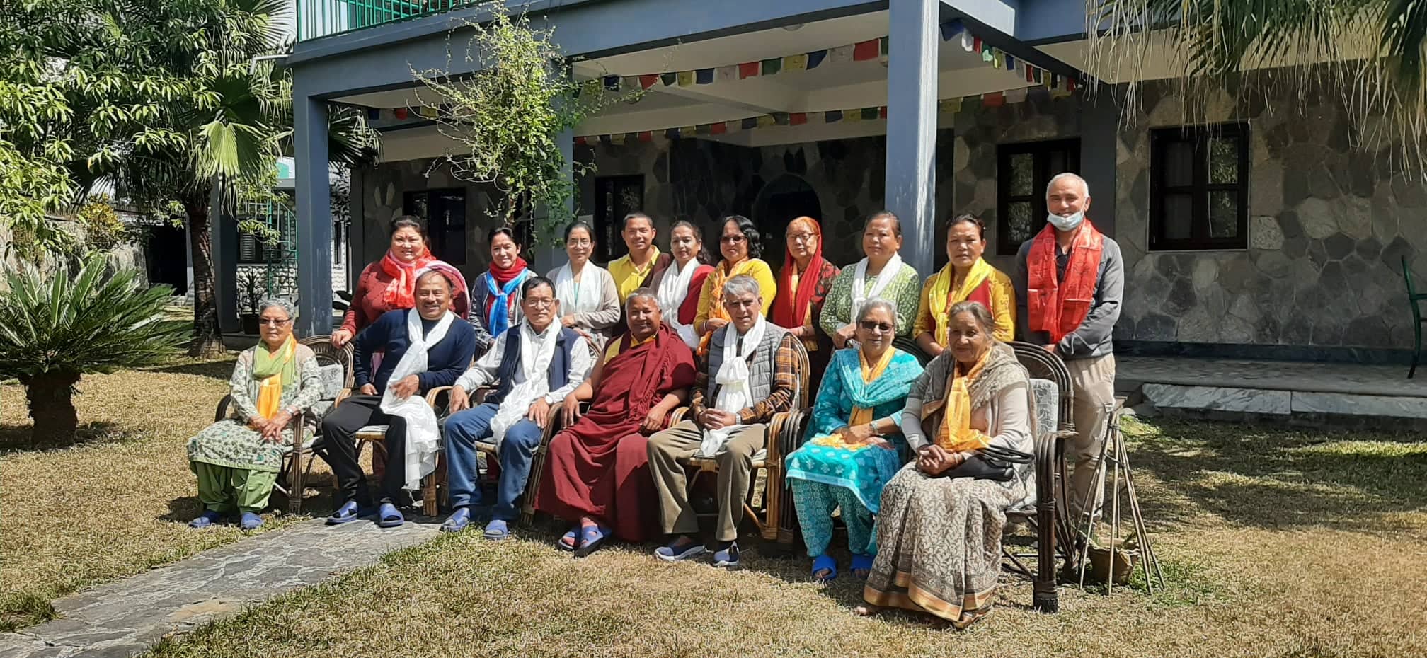 Shraddha Sadan Team with respected Jagat Prakash Guru and other visitors